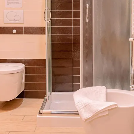 Bella アパート グラヴェドーナ