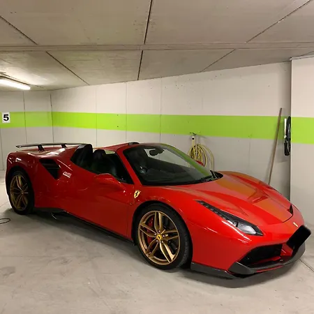 Bella アパート グラヴェドーナ