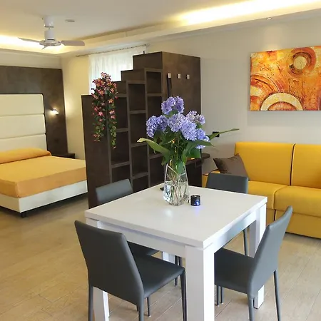 Apartament Bella *