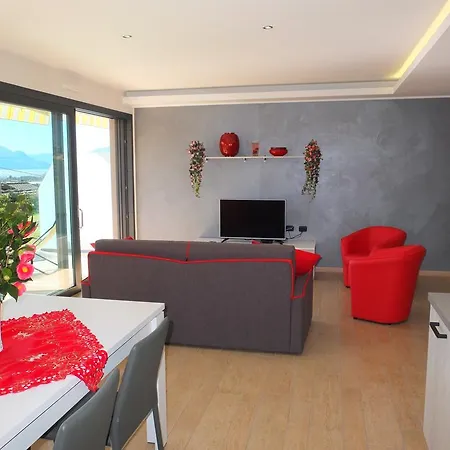 Bella アパート グラヴェドーナ