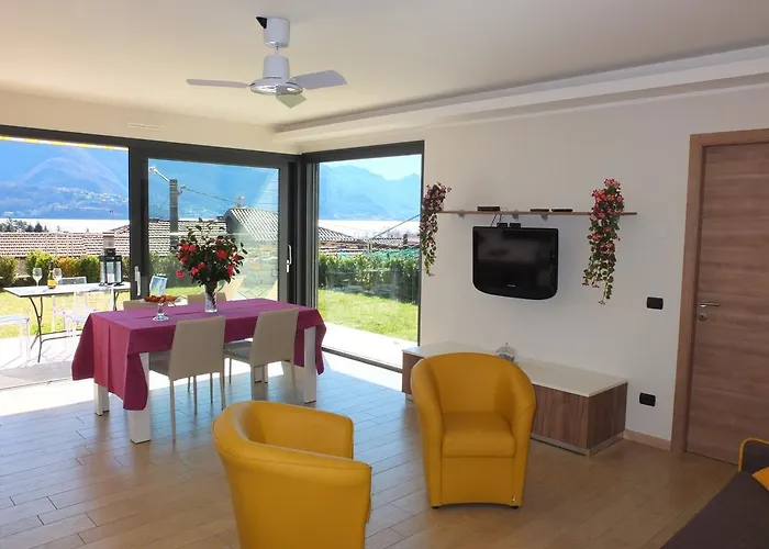 Apartment Bella Gravedona